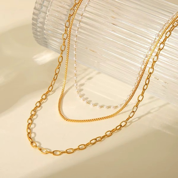 18K Gold Plated Layered Necklace - Picture 6 of 10